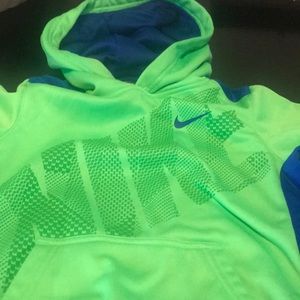 Nike boy sweatshirt (NWOT)